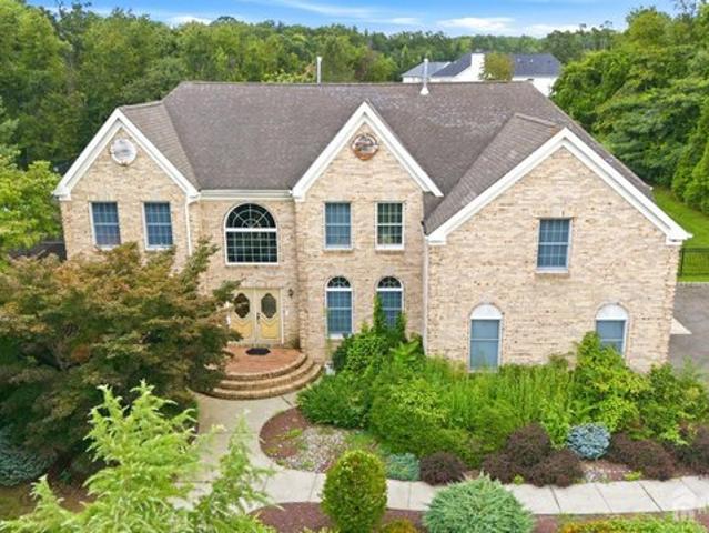 House for sale in Cliffwood, New Jersey