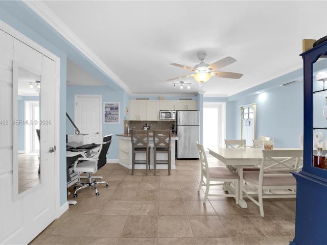 Townhouse for sale in Hollywood, Florida