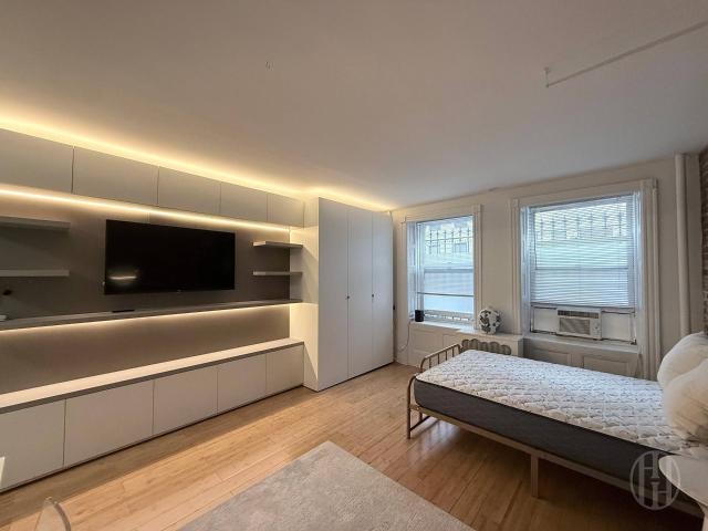 Property for rent in Arverne, New York