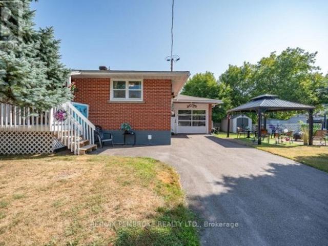 House for sale in Pembroke, Ontario