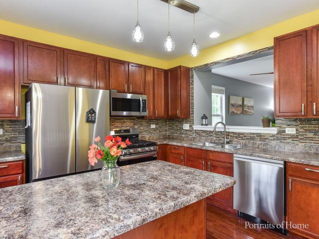 Townhouse for sale in Aurora, Illinois