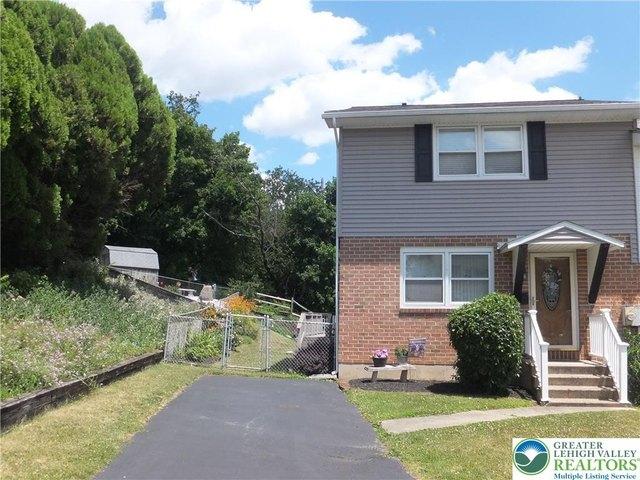 Townhouse for sale in Lehigh, Pennsylvania