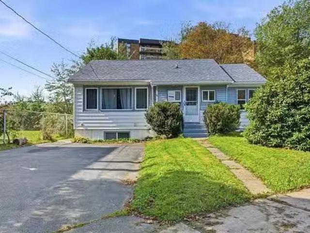 House for sale in Bayers Westwood Community, Halifax