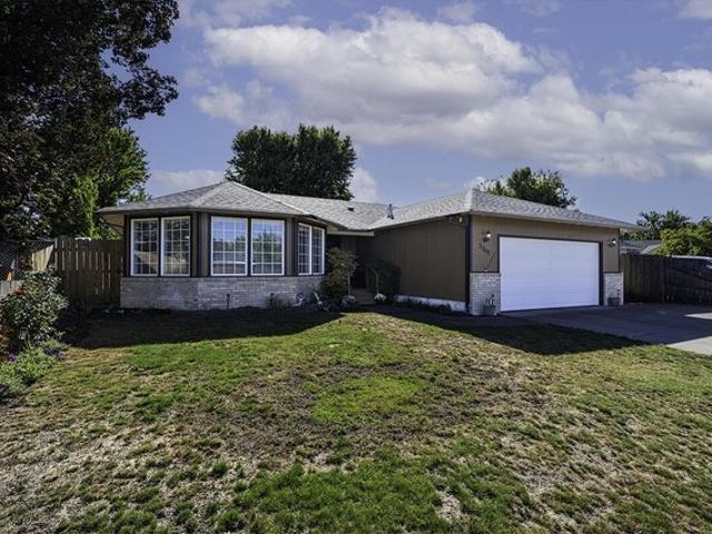 House for sale in Oregonia