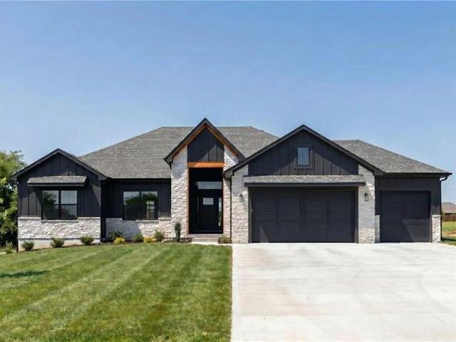 House for sale in Grain Valley, Jackson County