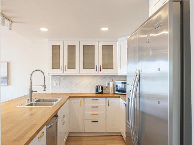 Townhouse for sale in San Mateo