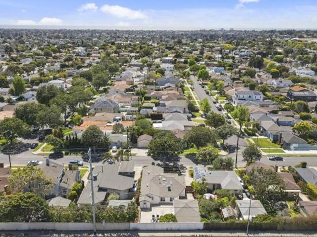 House for sale in Canoga Park, California
