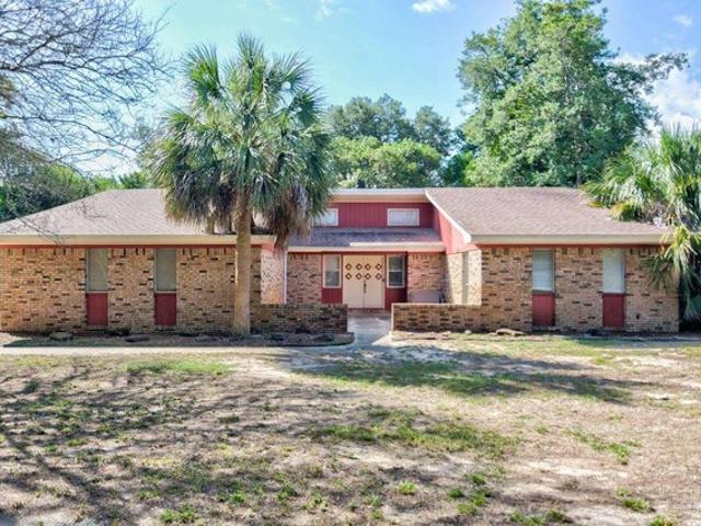 House for sale in Gulf Breeze, Santa Rosa County