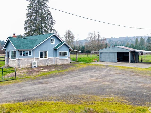 House for sale in Cinebar, Washington