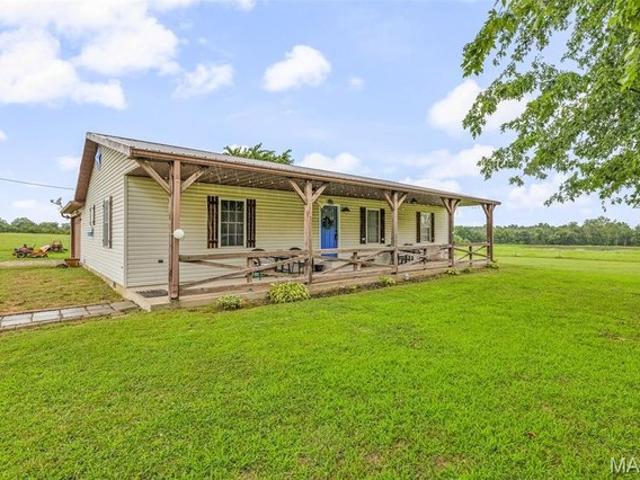 House for sale in Farmington, Missouri