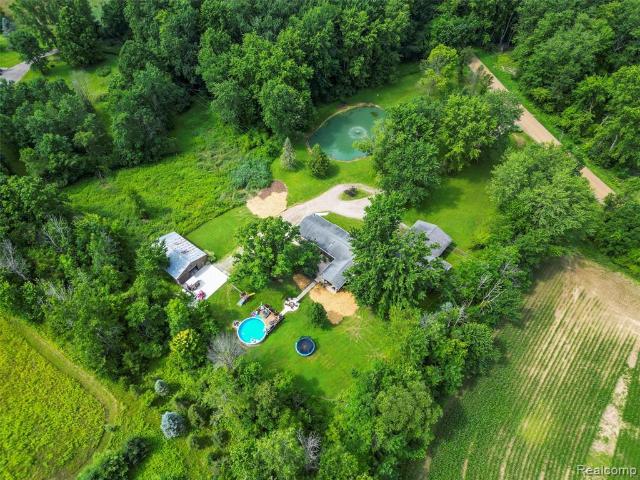 House for sale in Almont House for sale in Almont