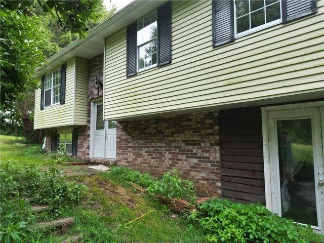 House for sale in New Castle, Pennsylvania
