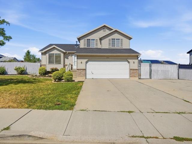 House for sale in West Valley City, Utah