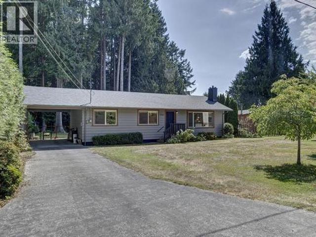 House for sale in Roberts Creek, British Columbia