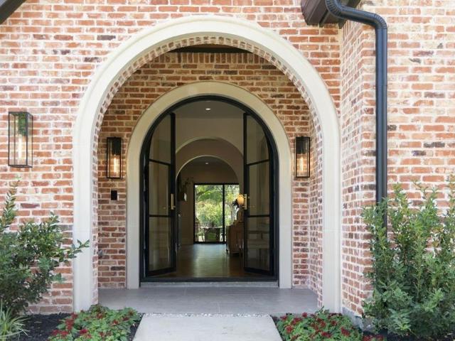 House for sale in Farmers Branch, Dallas County