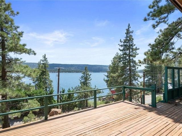 House for sale in Fawnskin, California