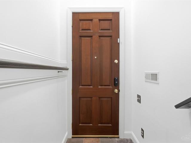 House for sale in Roselawn, Ohio
