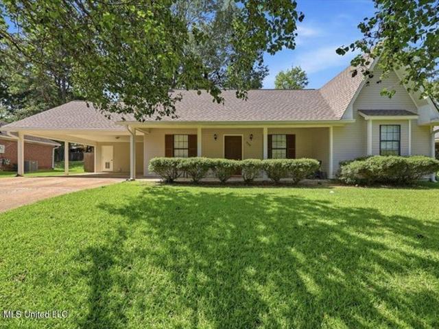 House for sale in Ridgeland, Mississippi