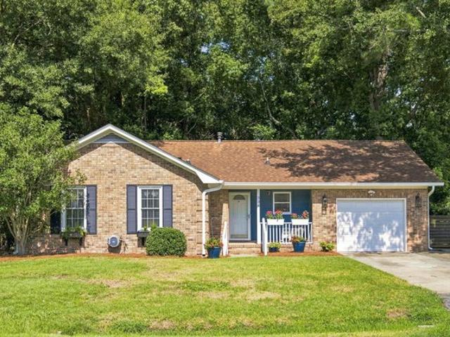 House for sale in Oak Forest, Charleston