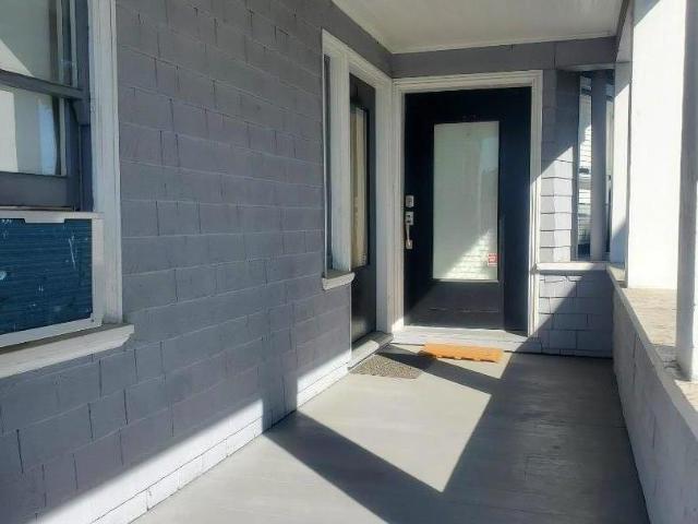 House for sale in Grand Lake, Oakland