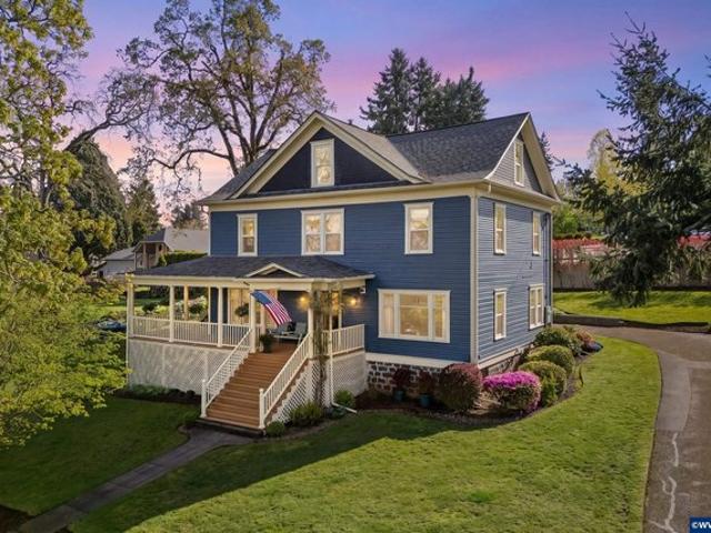 House for sale in Oregonia