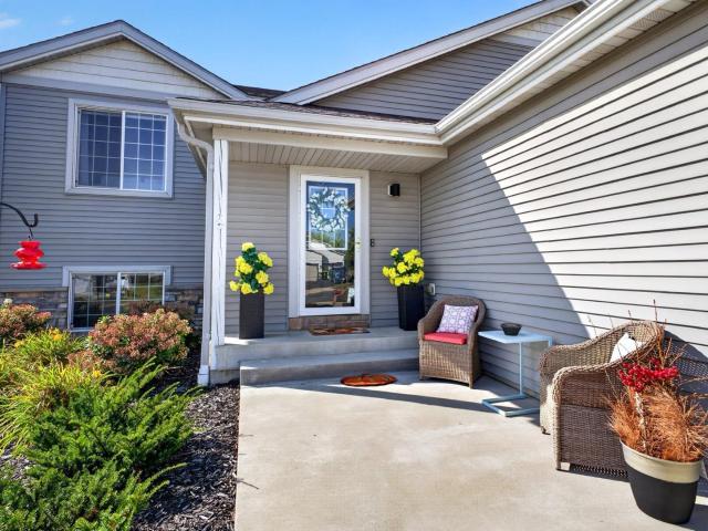 House for sale in Pine Crest, Pine Island