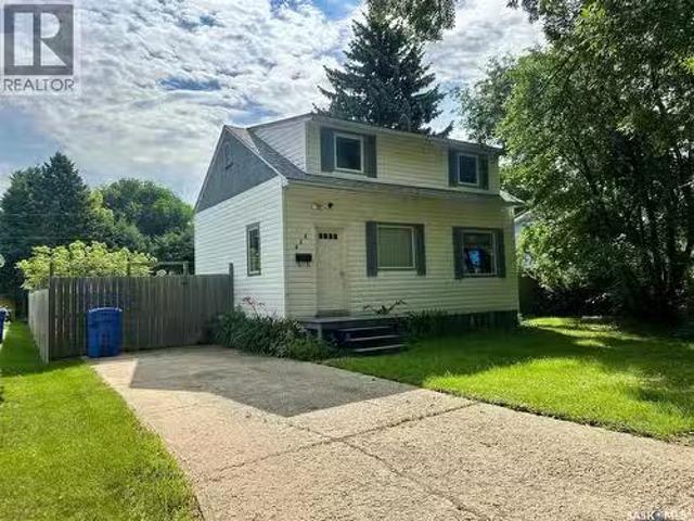 House for sale in Canora