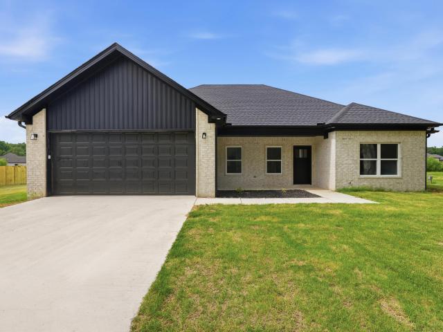 House for sale in Ark