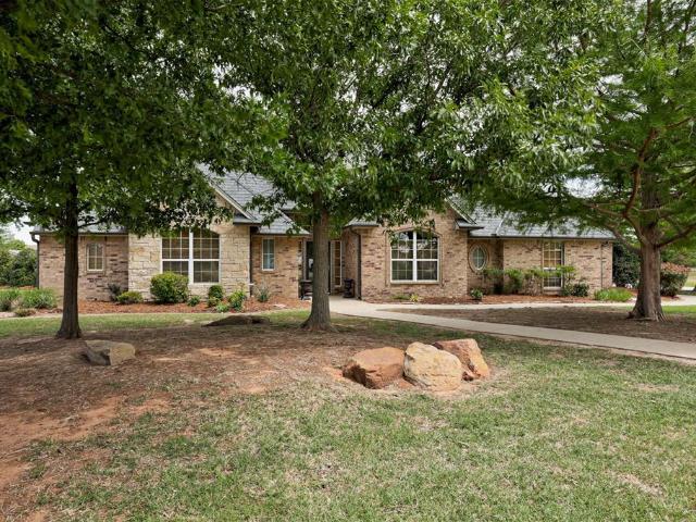 House for sale in Piedmont, Oklahoma