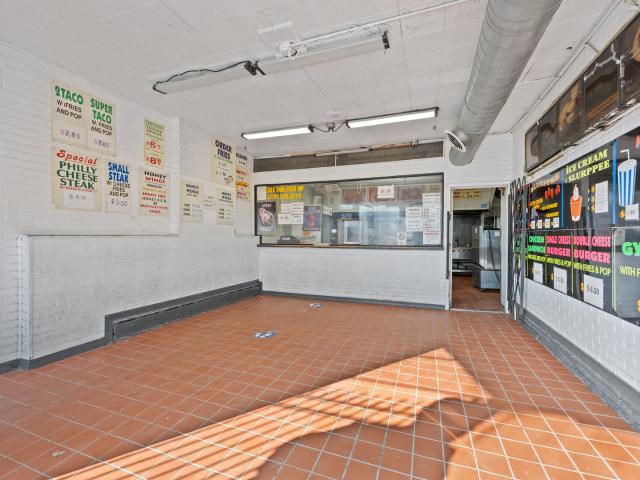 Commercial for sale in Chicago Park, Illinois