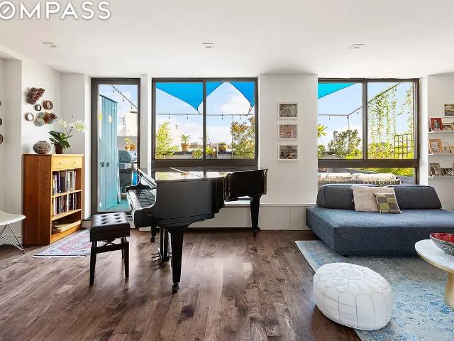 Condo for sale in Arverne, New York