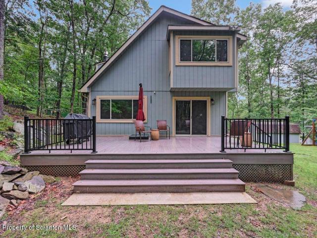 House for sale in Henryville