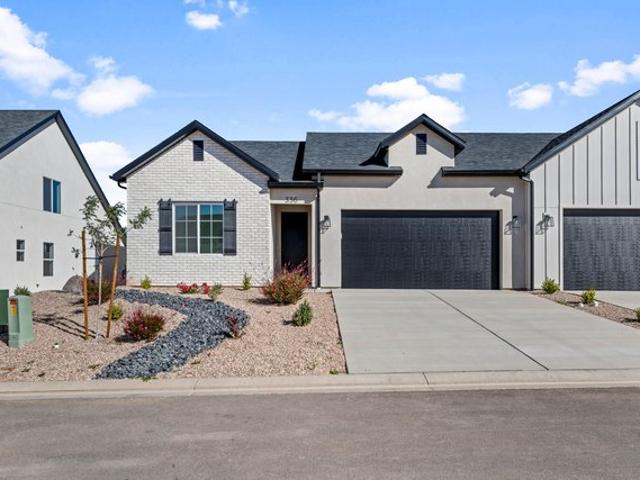 Townhouse for sale in Iron, Utah