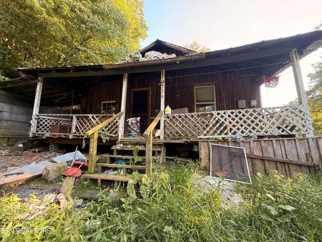 House for sale in Saint Charles, Lee County
