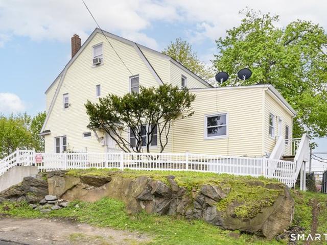 House for sale in Cos Cob, Connecticut