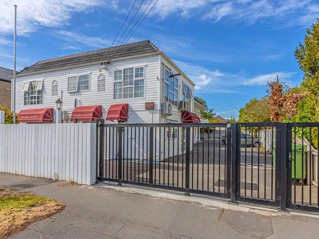 Apartment for rent in Heathcote, Canterbury