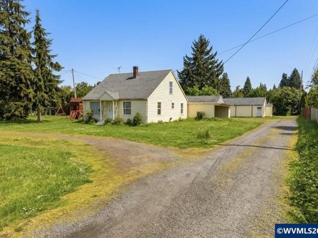 House for sale in Oregonia