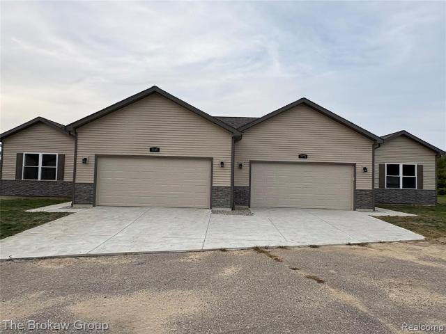 Condo for sale in Davison, Michigan