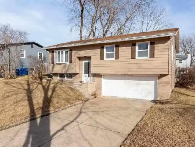 House for rent in Bettendorf House for rent in Bettendorf