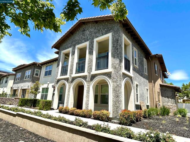 Condo for sale in Dublin, California