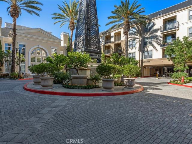 Condo for sale in Irvine Business Complex, Irvine