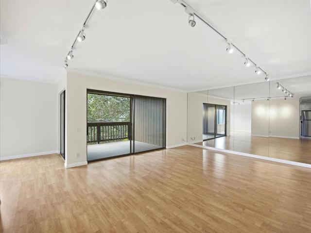Condo for sale in San Carlos, San Mateo County