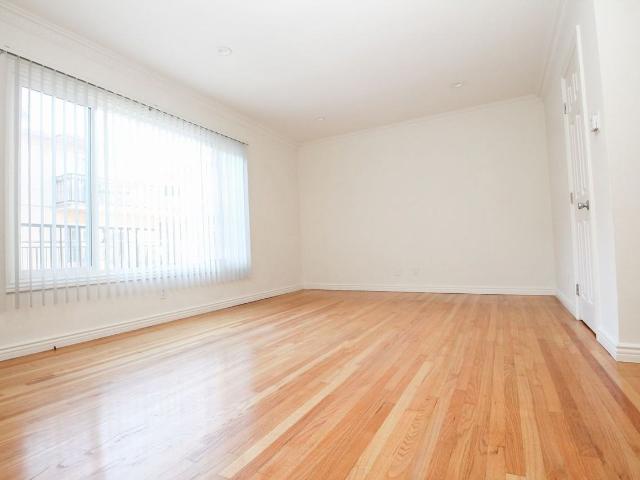 Apartment for rent in Canoga Park, California