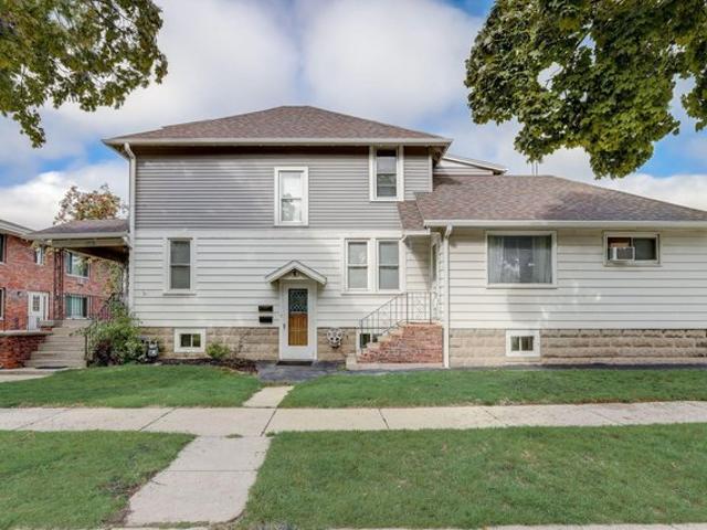 House for sale in Milwaukee, Wisconsin