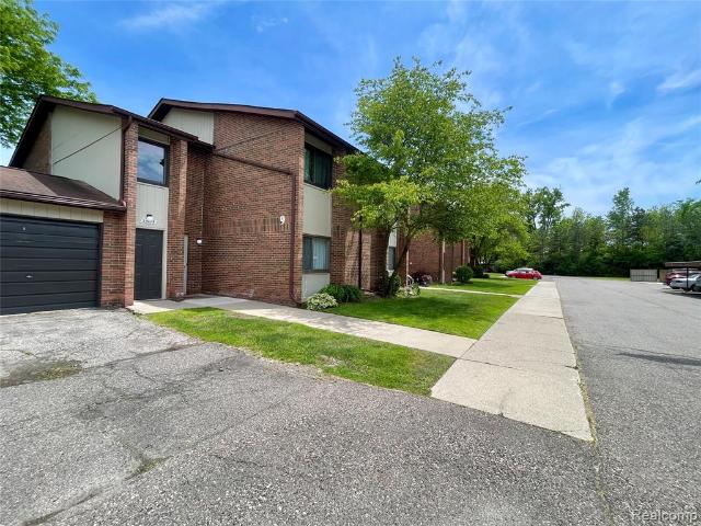 Condo for sale in Livonia