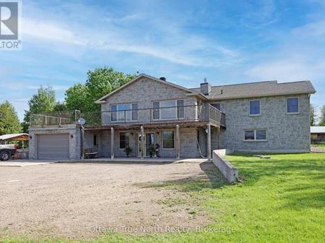 Farm for sale in Renfrew, Ontario