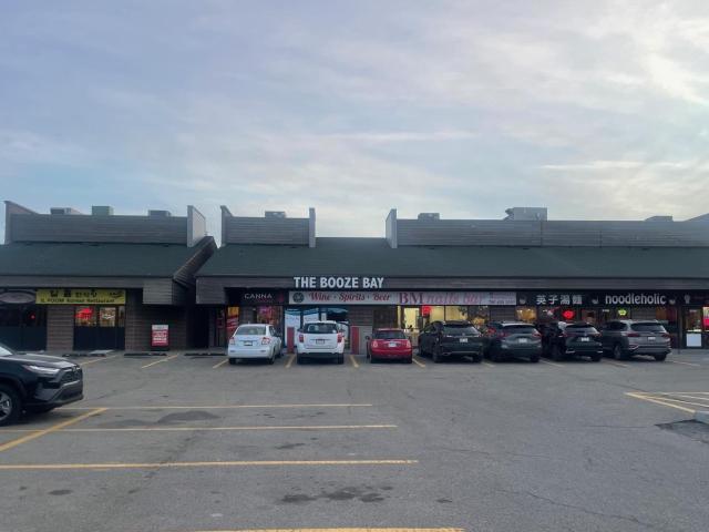 Office for rent in Wedgewood, Alberta