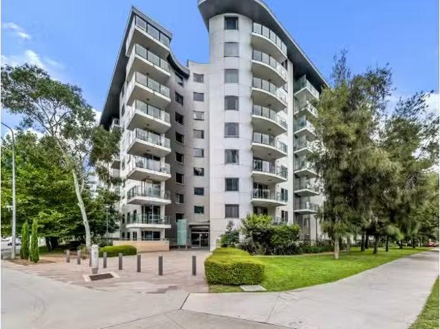 Apartment for rent in Turner, North Canberra