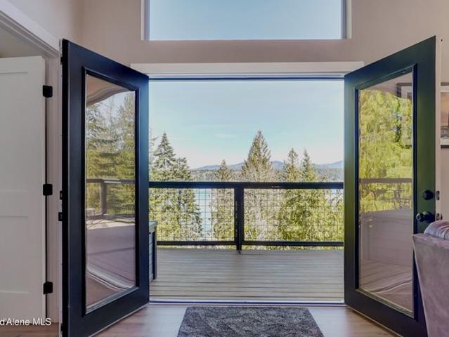 House for sale in Hayden, Idaho