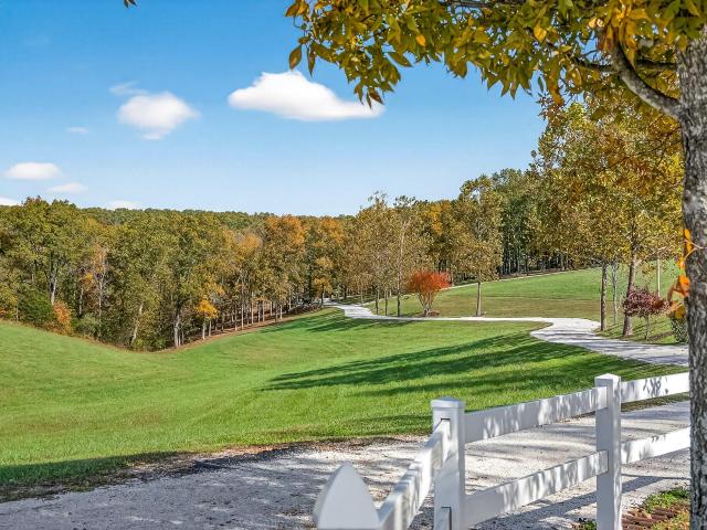 House for sale in Stone, Missouri